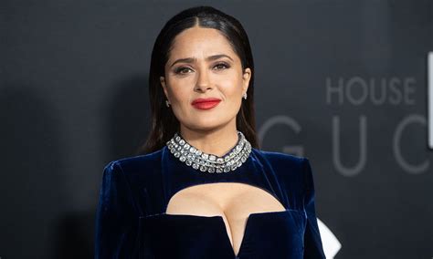 salma hayek bra size|Salma Hayek Body Measurements Bra Size Height。